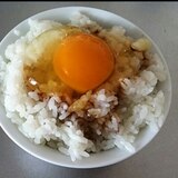 ニンニク薫る！卵かけご飯